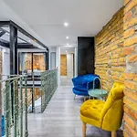 Apartman Center Loft Haven: Modern Elegance Budapest