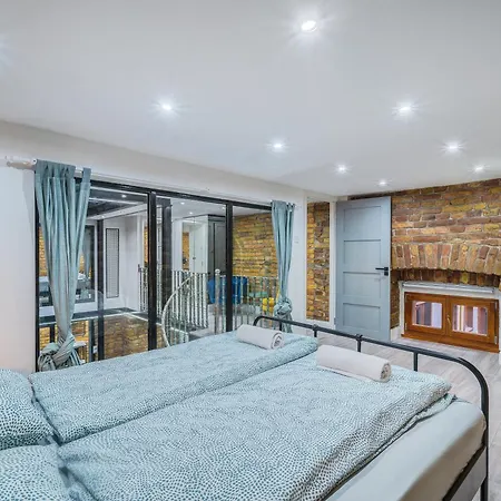 Appartement Center Loft Haven: Modern Elegance *