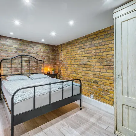 Center Loft Haven: Modern Elegance Daire Budapeşte