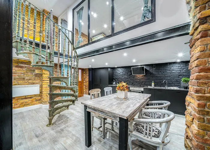 Center Loft Haven: Modern Elegance * Budapeste