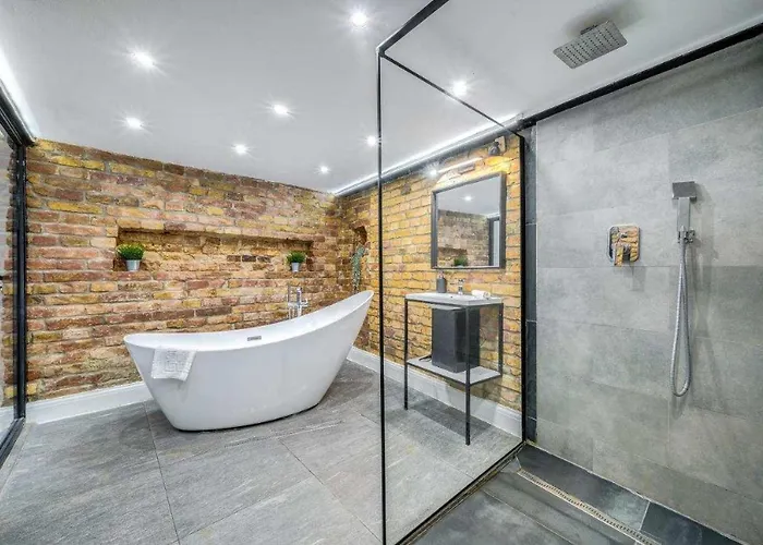 Center Loft Haven: Modern Elegance Apartamento Budapeste
